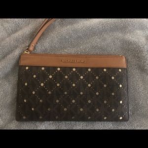 Michael Kors envelope wristlet